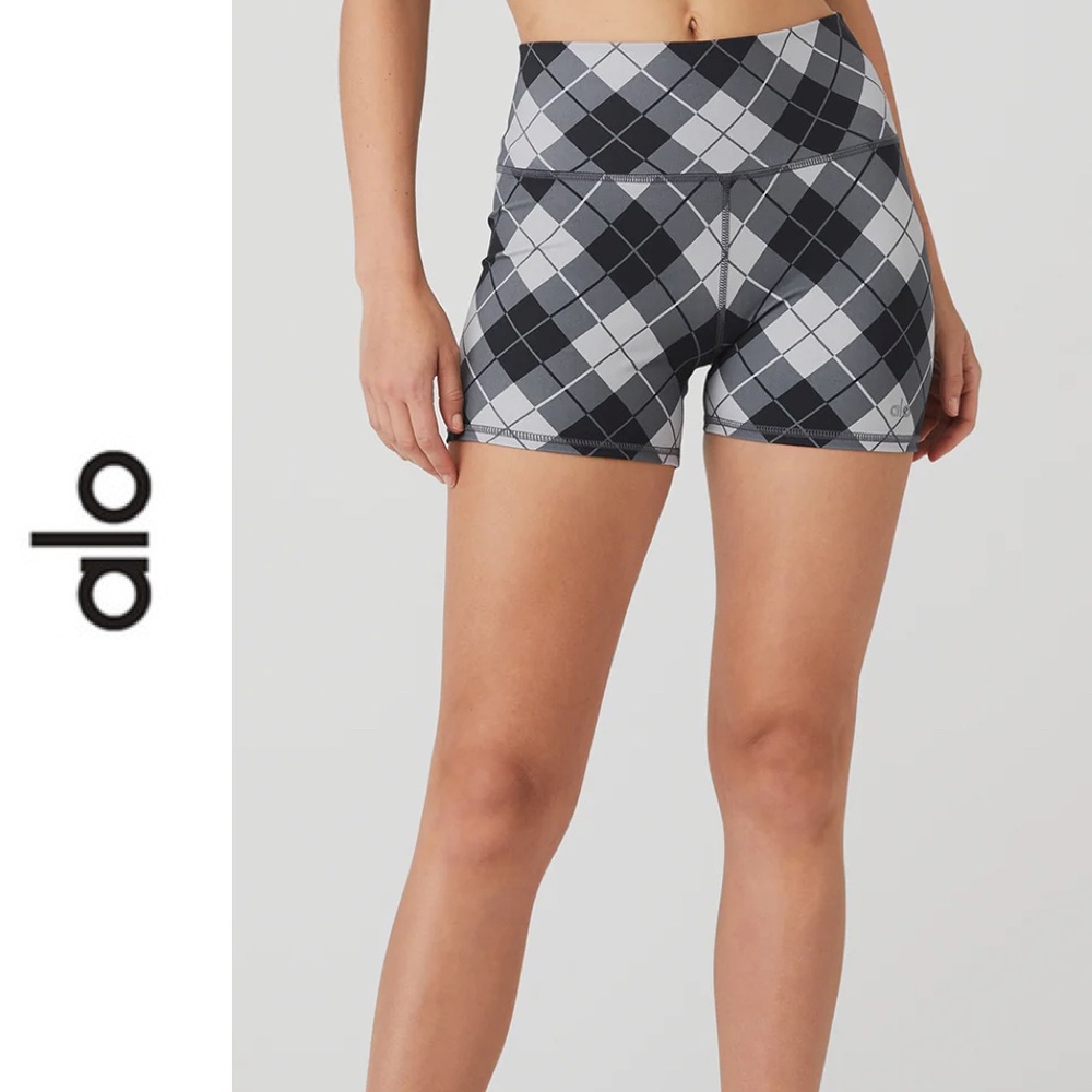 ALO YOGA | BLACK & GREY 4" VAPOR HIGH-WAIST ARGYLE SHORT | XXS
